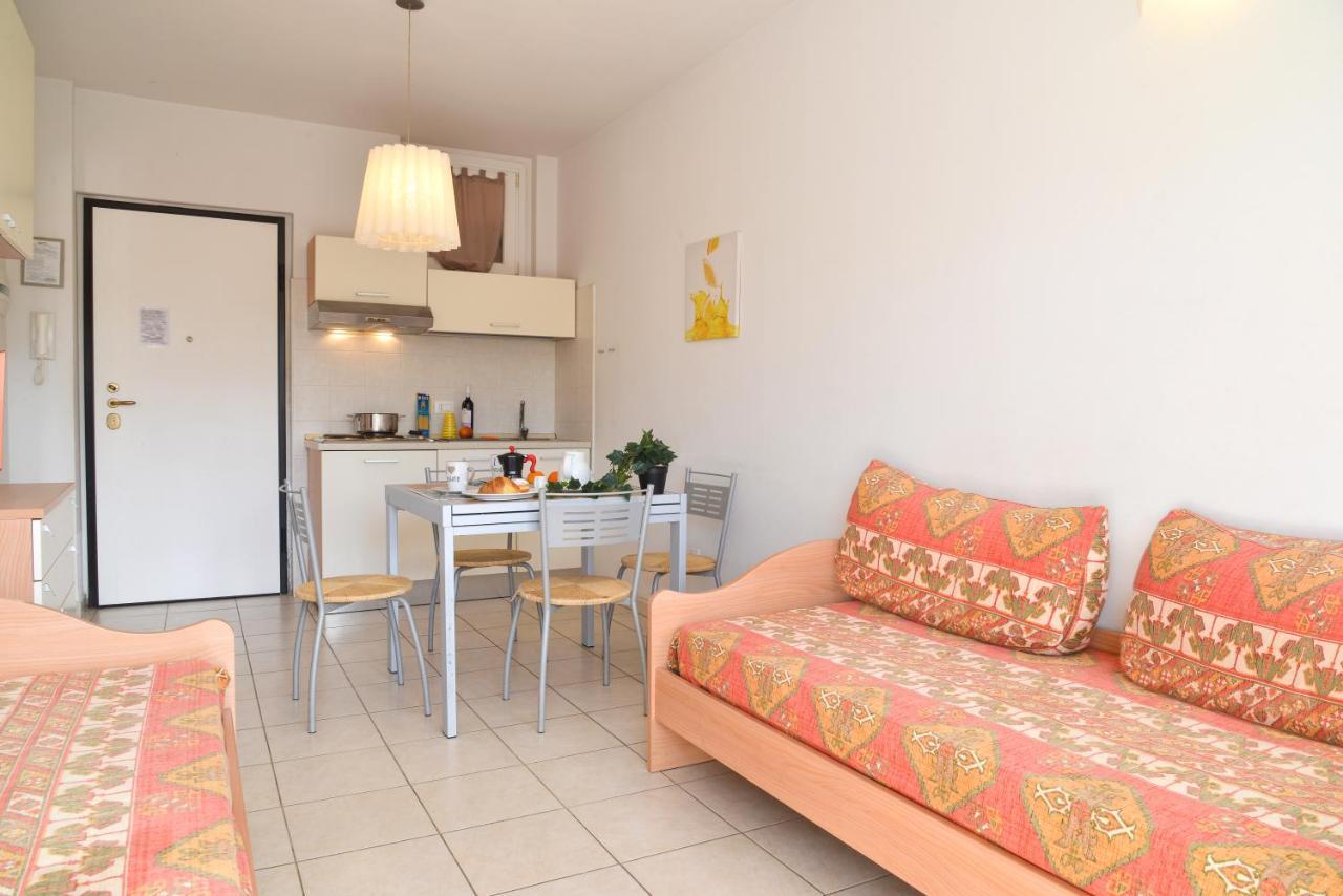 Residence Laura Bordighera Kültér fotó