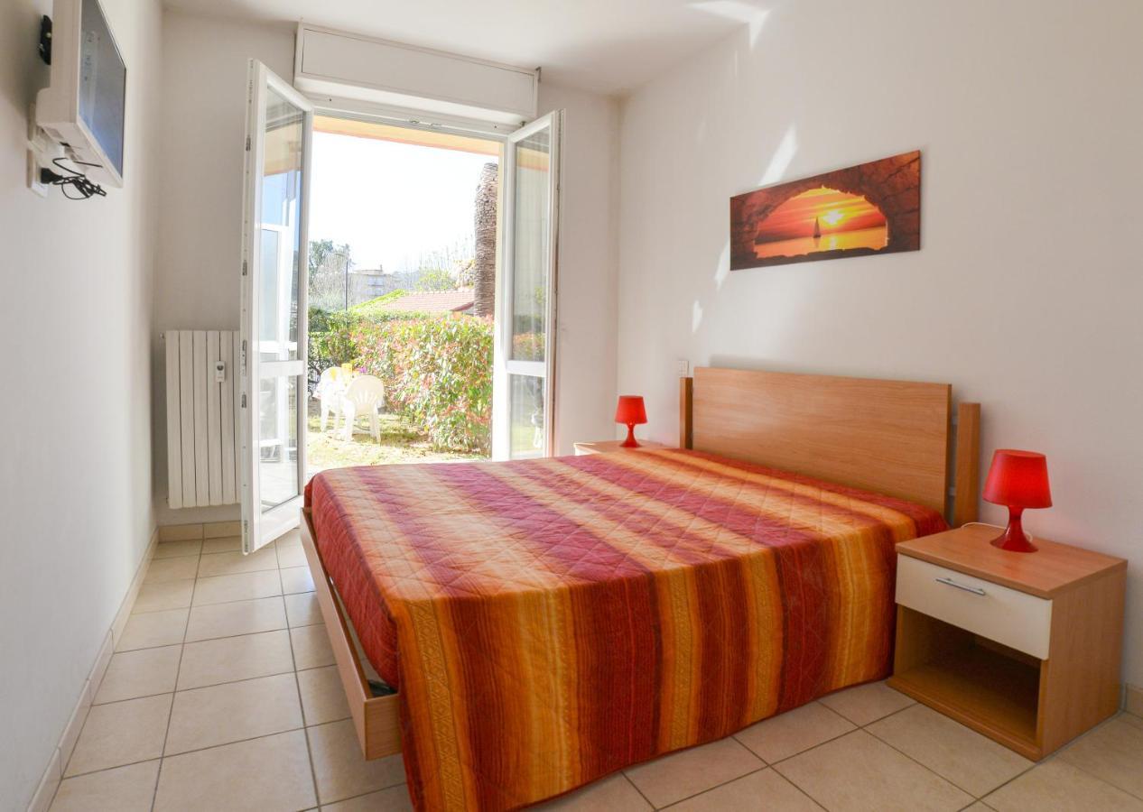 Residence Laura Bordighera Kültér fotó